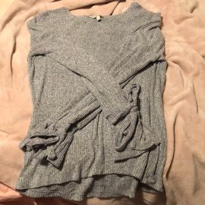 long sleeve grey sweater